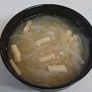 高野豆腐、新玉ねぎの味噌汁